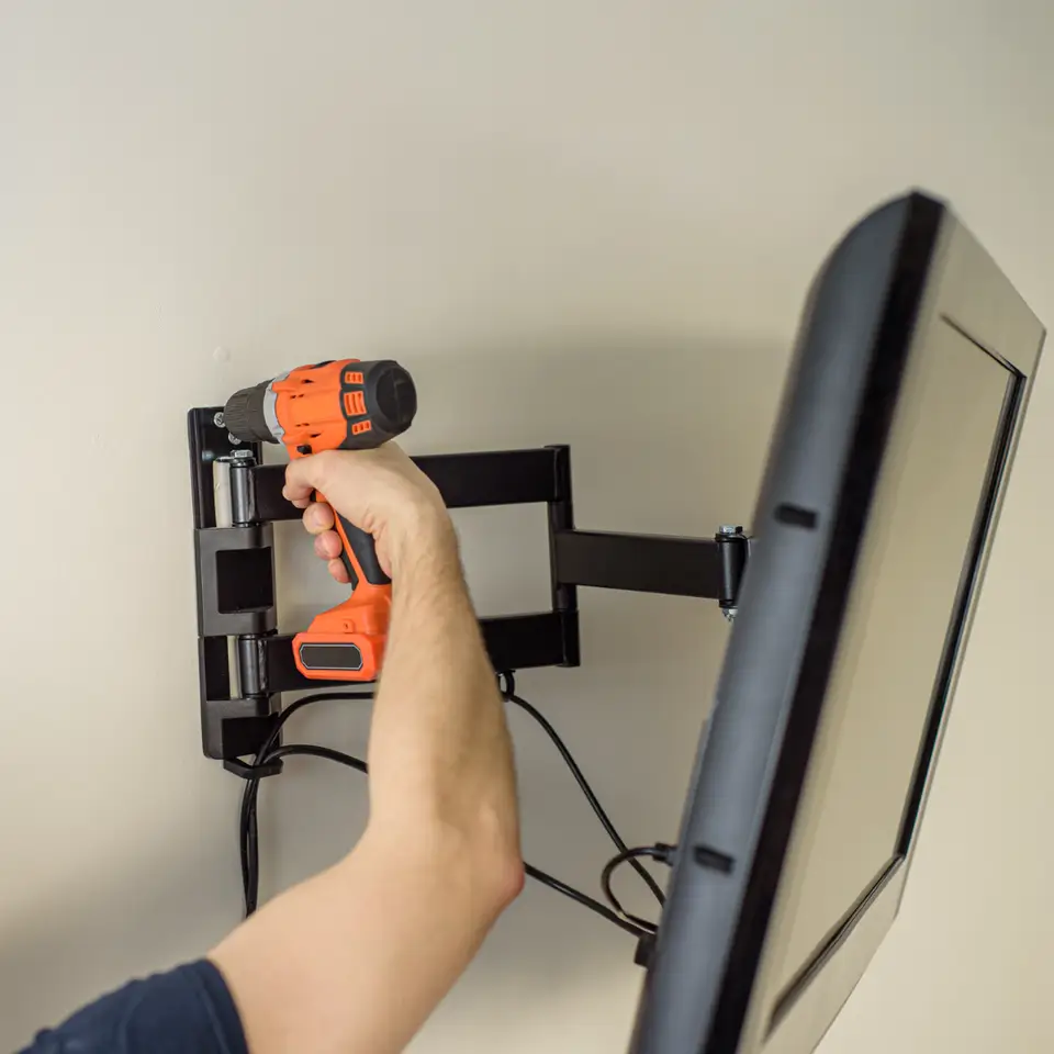tv hanging service, mrs k's home repair, mrs k's home improvement, handyman service